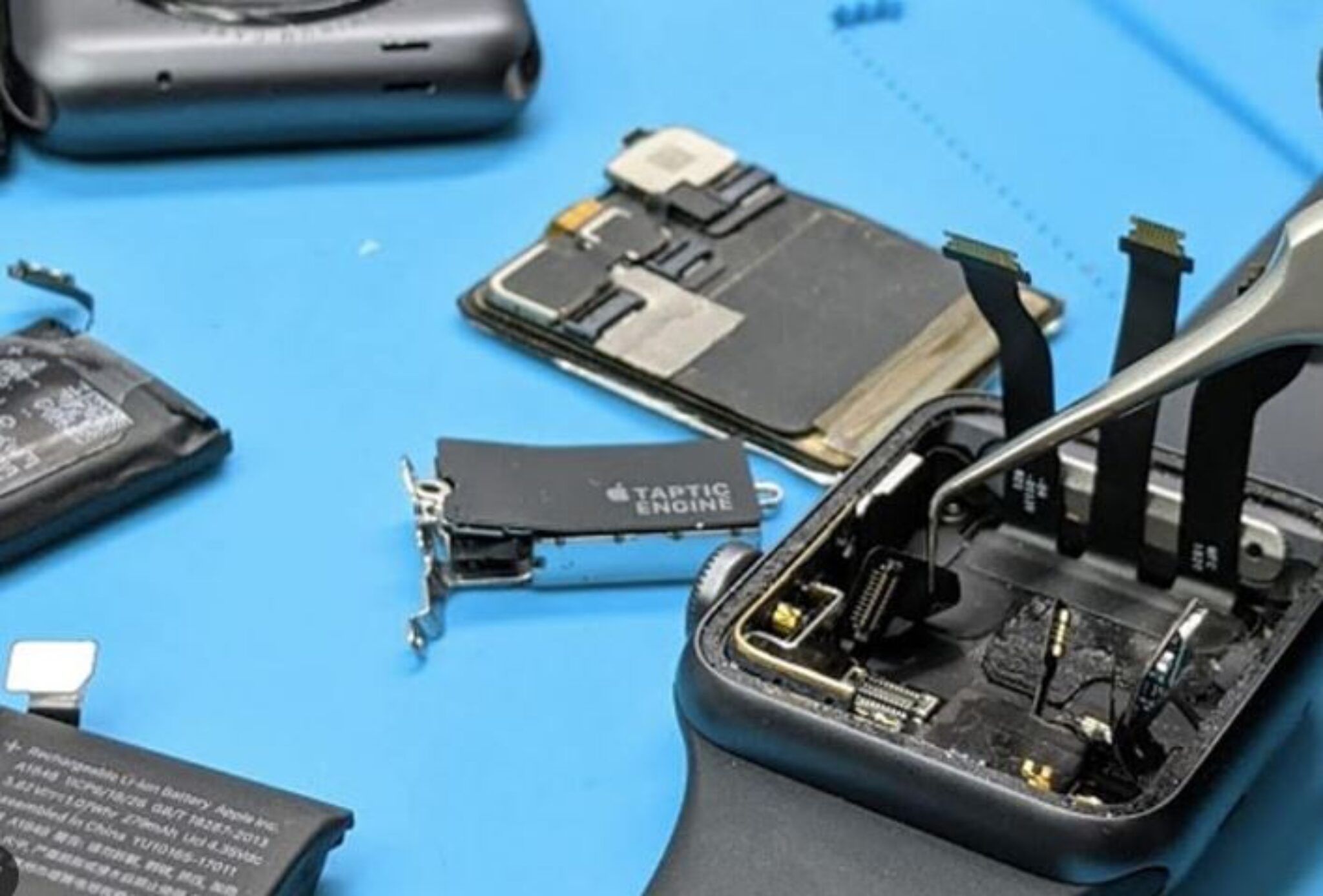 How to Get a Cracked Apple Watch Screen Fixed Quickly and Efficiently