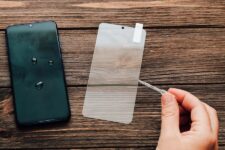 the Best Screen Protector for Your Samsung